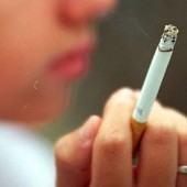 Έφηβοι: Ξεκινούν το κάπνισμα στο Γυμνάσιο